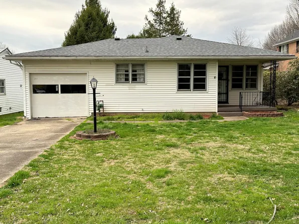 211 Delaware St, Ironton, OH 45638