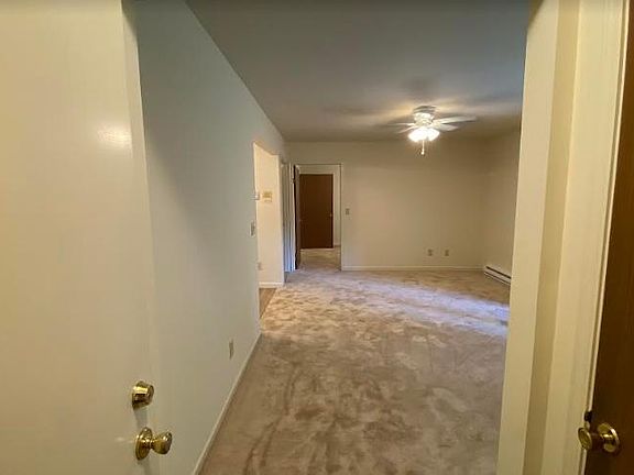 5th image of 1949 Western Ave #703