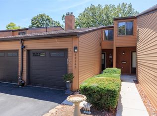 48145 Bayshore Dr, Belleville, MI 48111