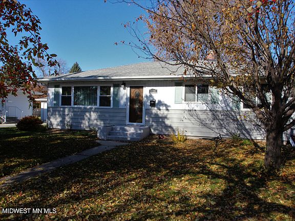 2nd image of 1120 24th Ave S