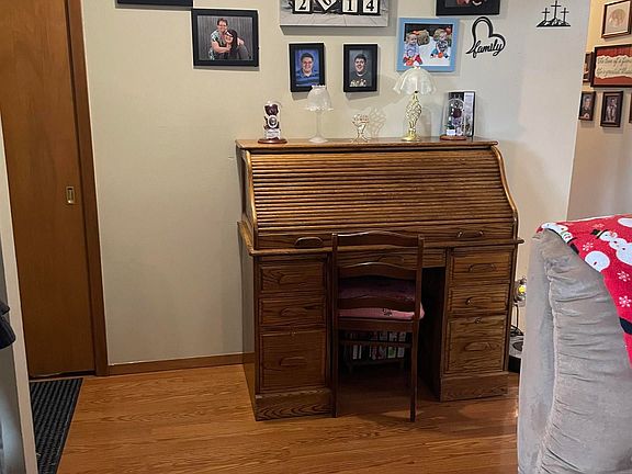 2nd image of 5608 Seger Ct