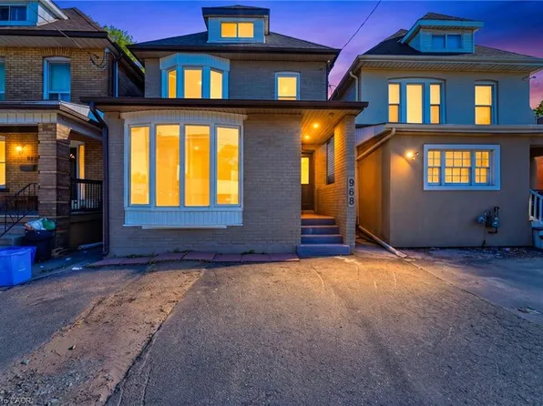 968 Main St E, Hamilton, ON L8M 1M8