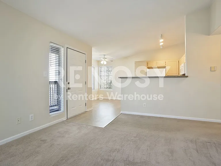 3846 Canyon Ranch Rd #203 — Photo 13