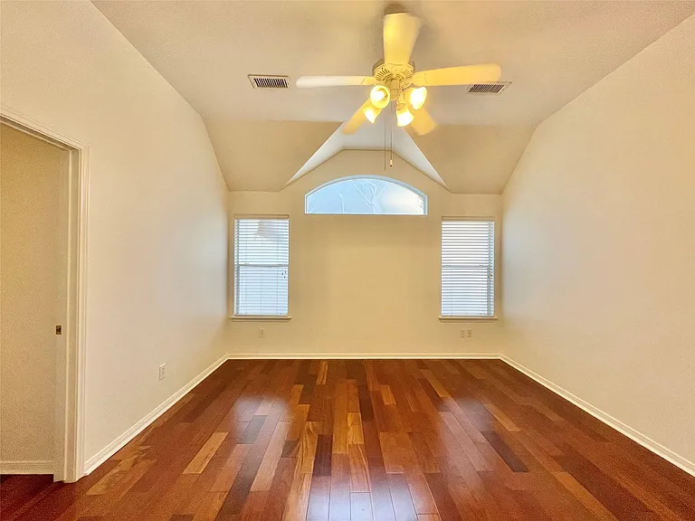 11 Dalea Pl — Photo 41