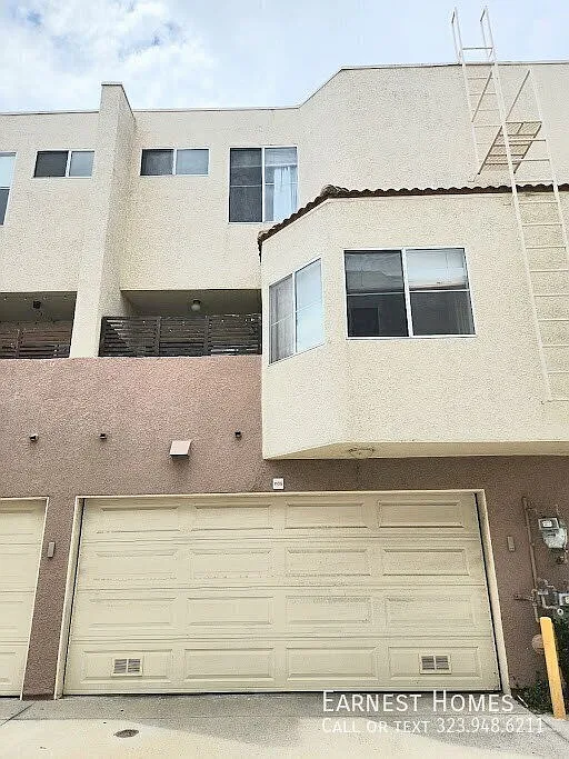 5455 Sylmar Ave #1105