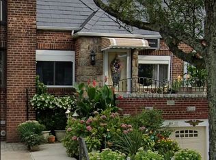 8820 75th Ave, Ridgewood, NY 11385