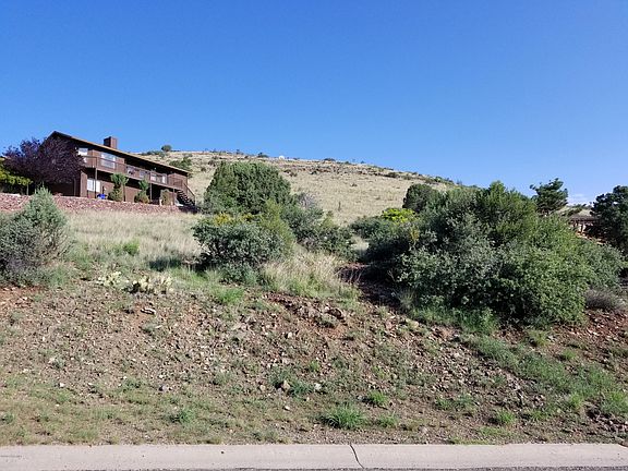 4th image of 752 Sunrise Blvd