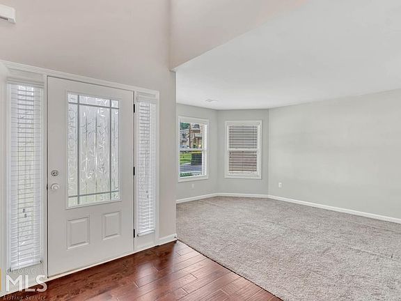 2nd image of 6855 Whitebark Dr