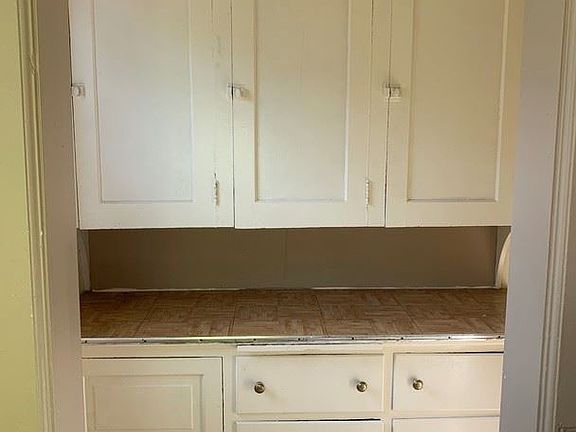 5th image of 222 Tremont St APT 2
