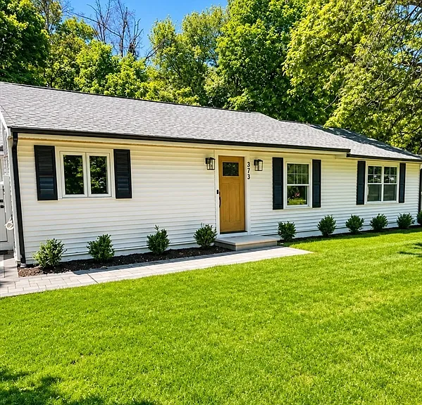 373 Eliot St — Photo 12