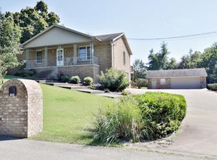 4712 Glen Rose Rd, Louisville, KY 40229
