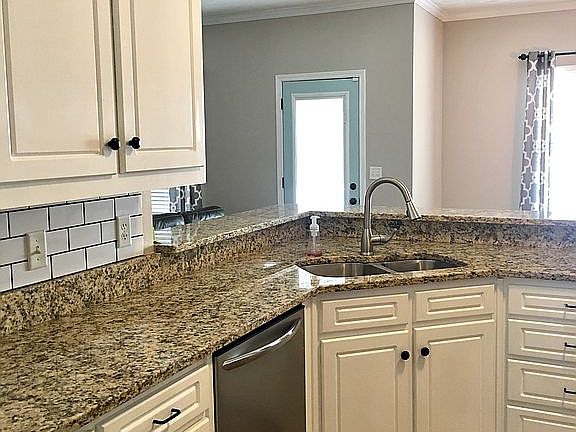 4th image of 235 Graymist Ln