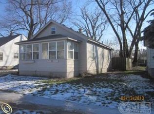 909 Princeton Rd, Berkley, MI 48072