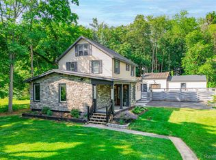 4860 Bluebush Rd, Monroe, MI 48162