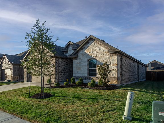 5th image of 1017 Lake Cypress Ln