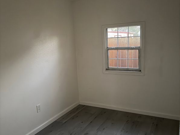 227 E F St #C