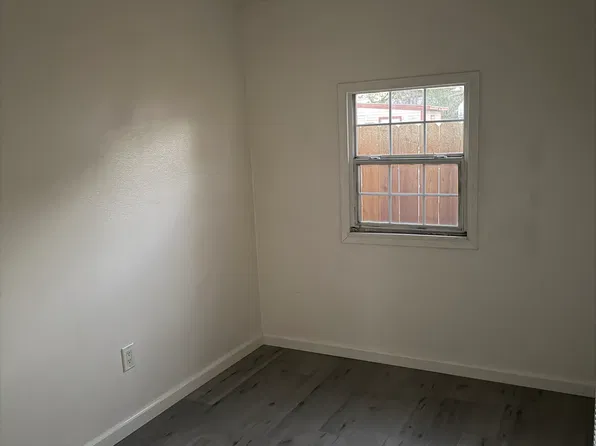 227 E F St #C, Tehachapi, CA 93561