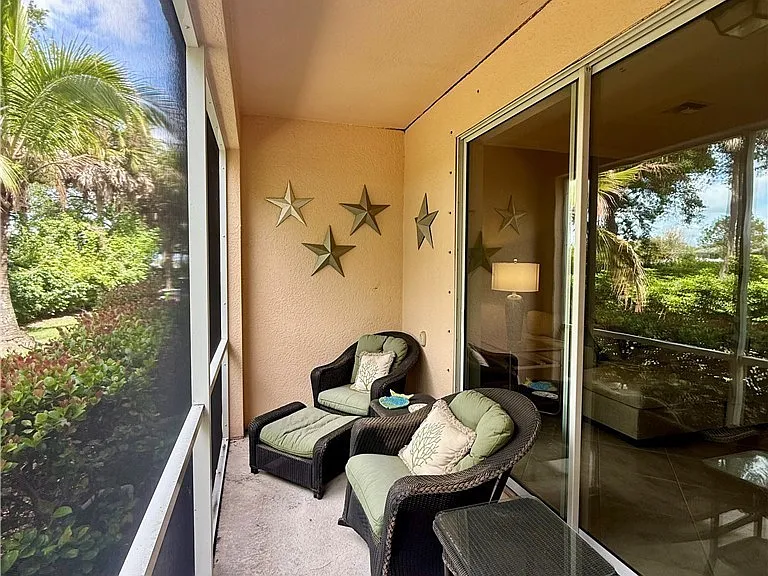 10020 Via Colomba Cir — Photo 19