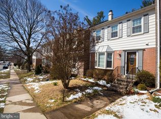 5884 Kara Pl, Burke, VA 22015