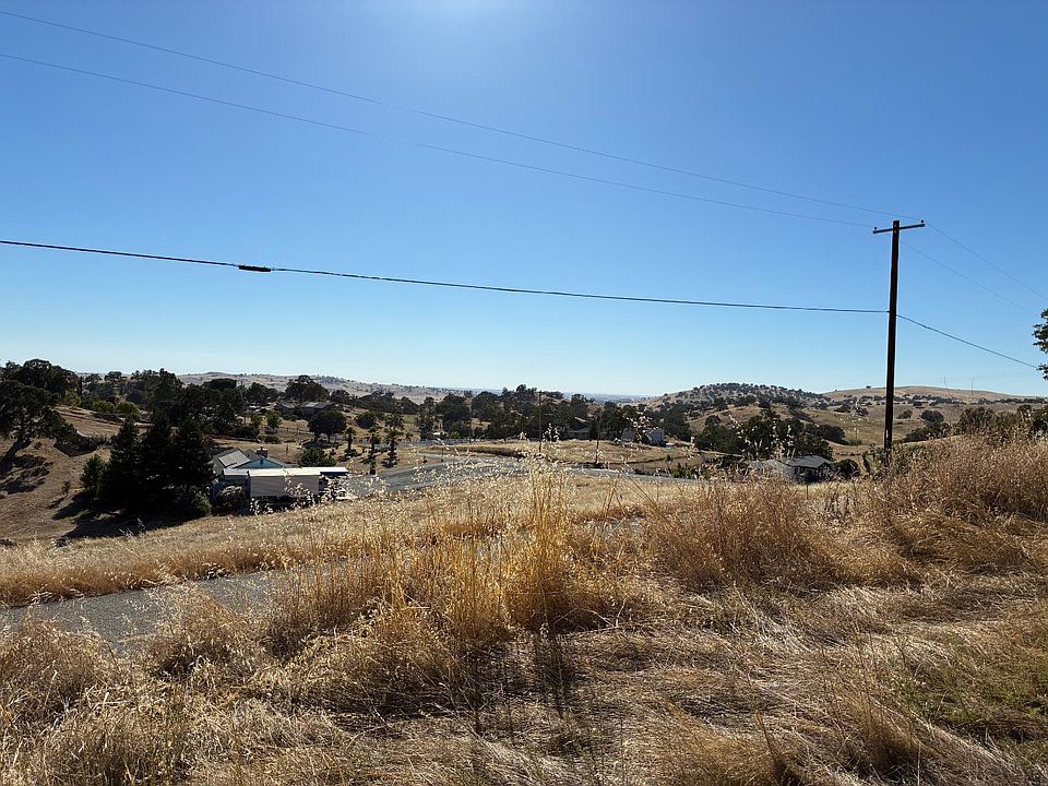 2nd image of 9756 Hernandez Dr