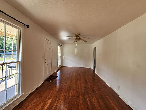 5th image of 5541 Boby Dr