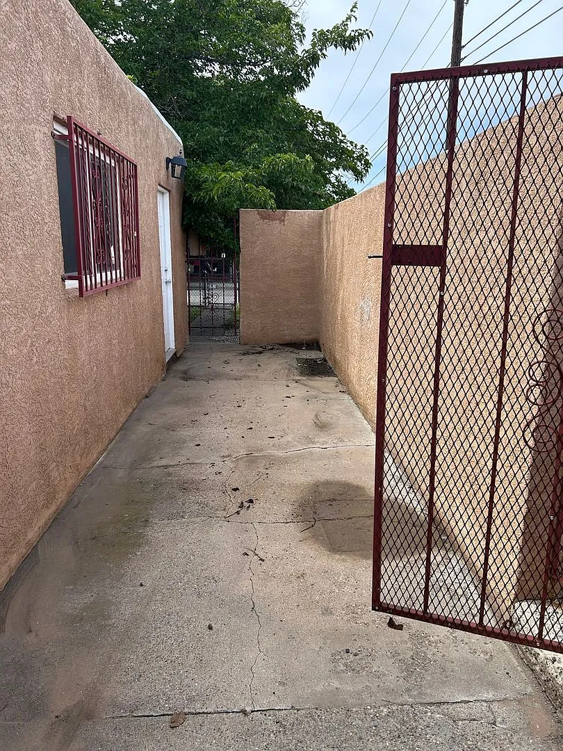 Charming 3br 1bath House In Albuquerque — Photo 3