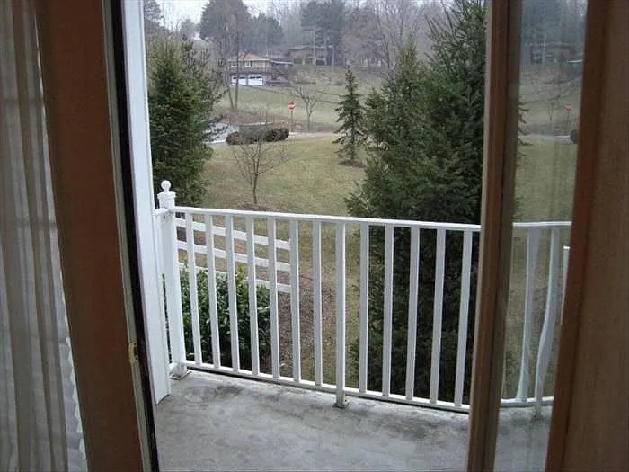 1115 Old Course Ln — Photo 10