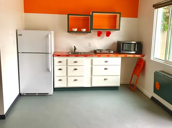 408 N Avenue 61, Los Angeles, CA 90042