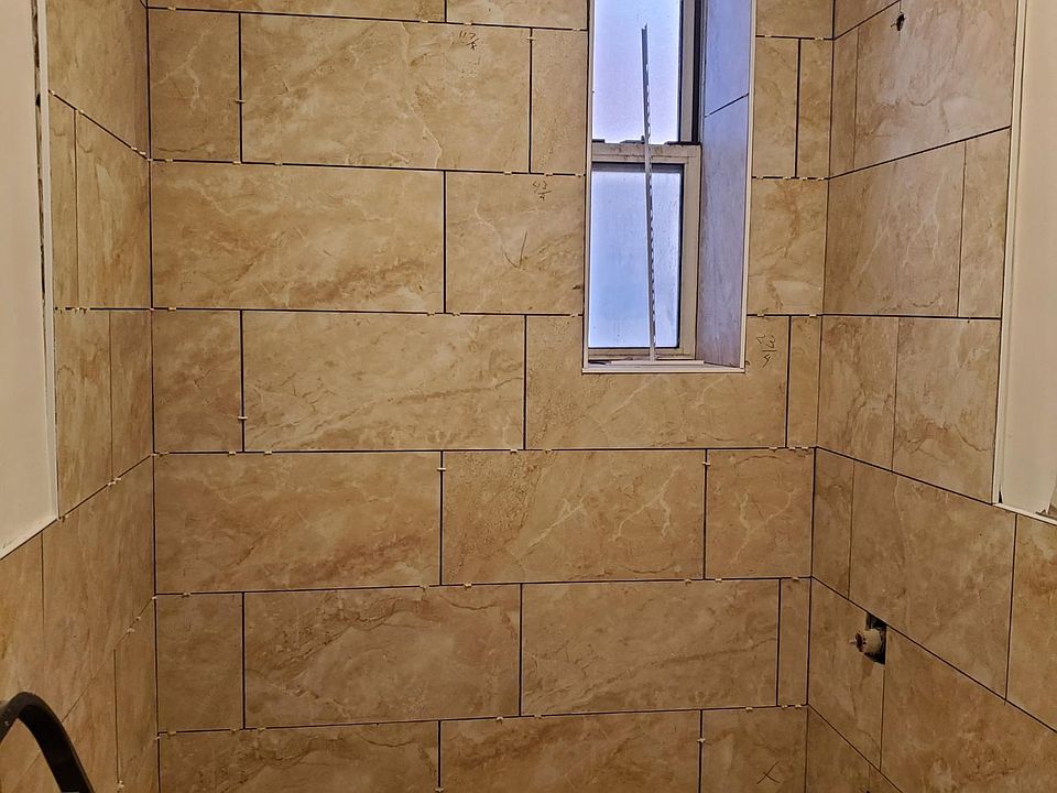 1st image of 615 Warburton Ave APT 1J