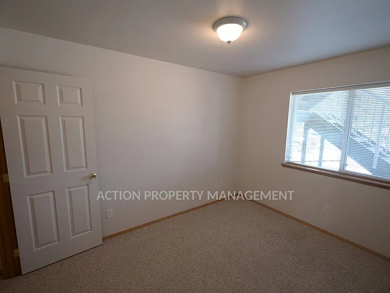 1312 Campbell Ave #2 — Photo 11