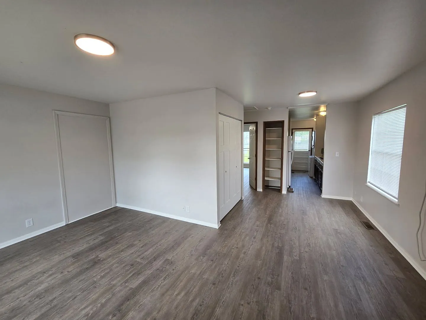 65 Sunset Dr — Photo 3