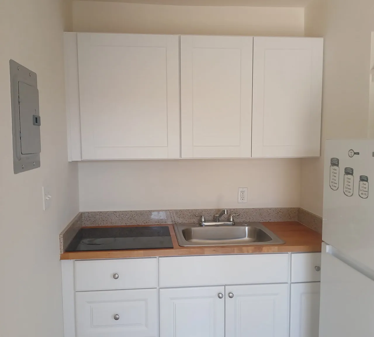 143 N Echo Ave — Photo 4