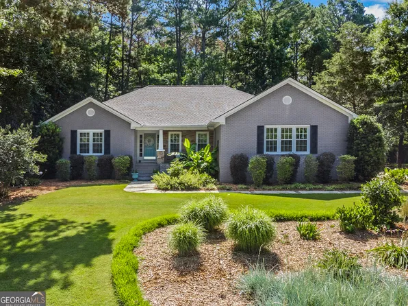 1110 Fernwood Dr, Bogart, GA 30622
