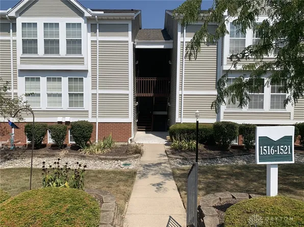 1517 Commons Dr, Miamisburg, OH 45342