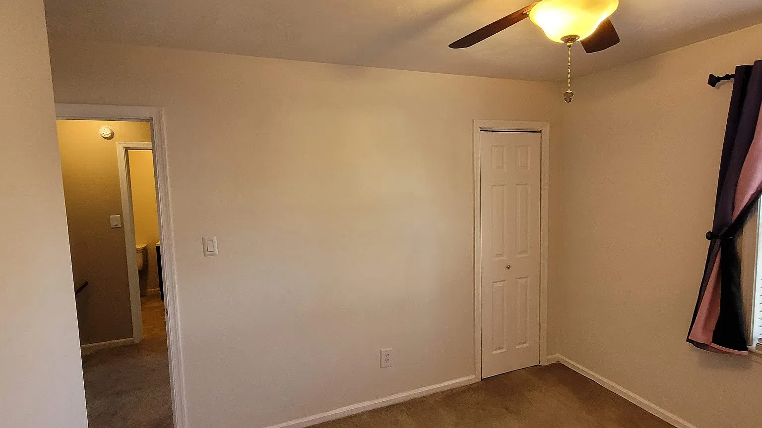 5 bed, 2.5 bath, 1476 sqft, $800 — Photo 4