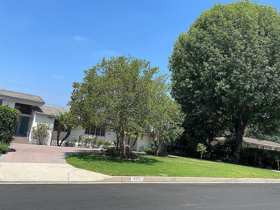 2nd image of 9915 Garden Grove Ave