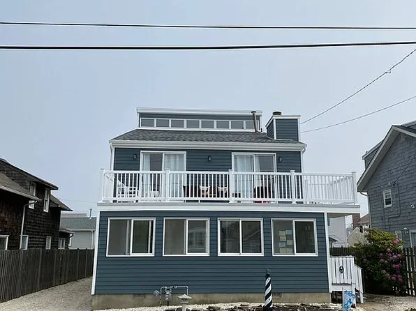 17 Camden Ave, Lavallette, NJ 08735