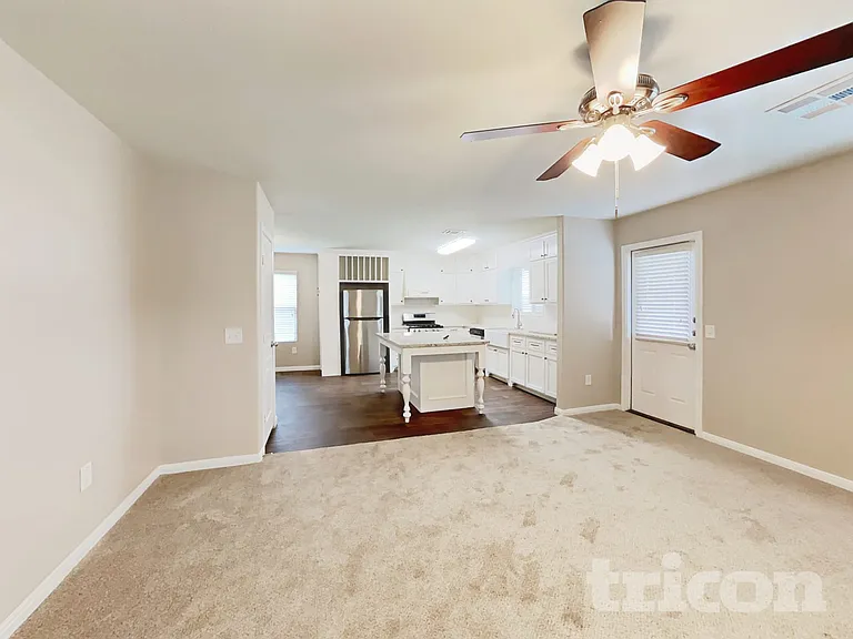 10115 Dawson Hill Ln — Photo 4