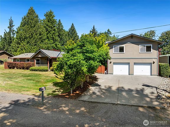 2nd image of 13422 170th Avenue SE