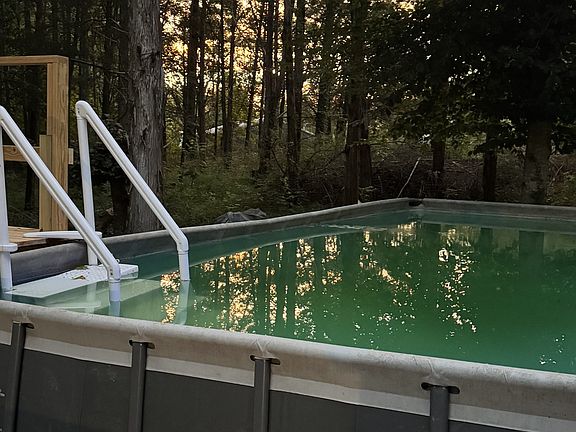 3rd image of 455 Old Pinhook Rd