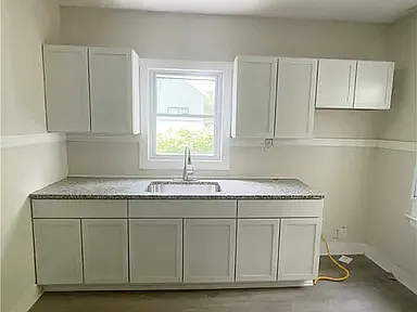 10517 Elk Ave — Photo 3
