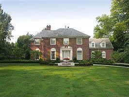 Home for Sale in Akron, Ohio $299,000