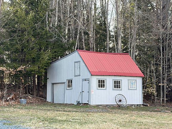 4th image of 64 County Road