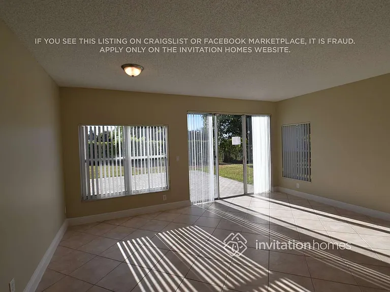 1900 NW 193rd Ave — Photo 4