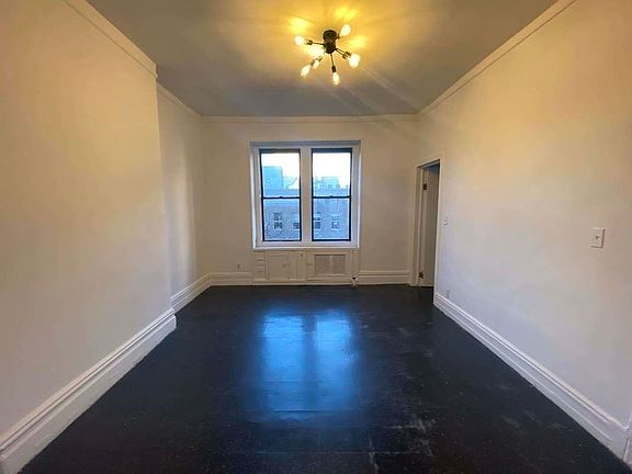 3rd image of 428 W 47th St #W4