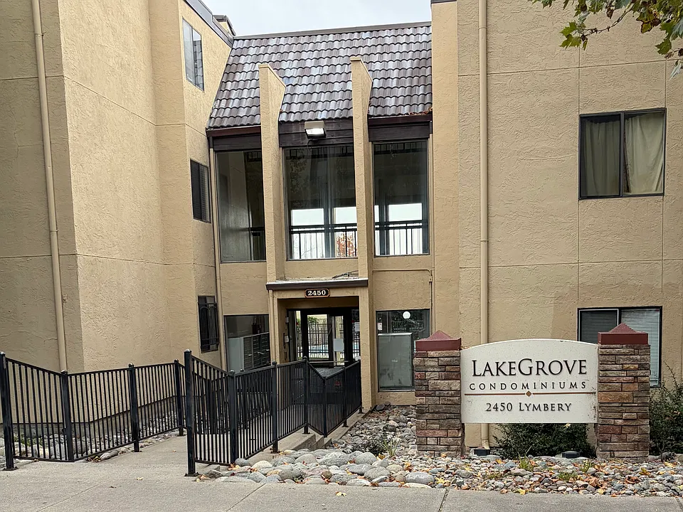 2450 Lymbery St #221