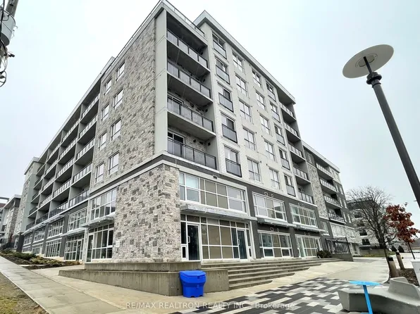 275 Larch St, Waterloo, ON