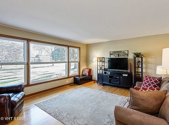 2nd image of 202 S Waterman Ave
