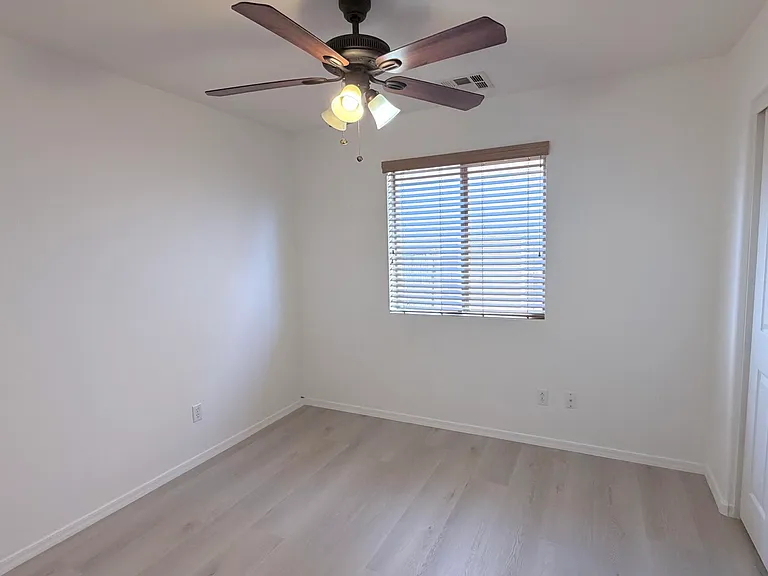 10020 W Wood St — Photo 16