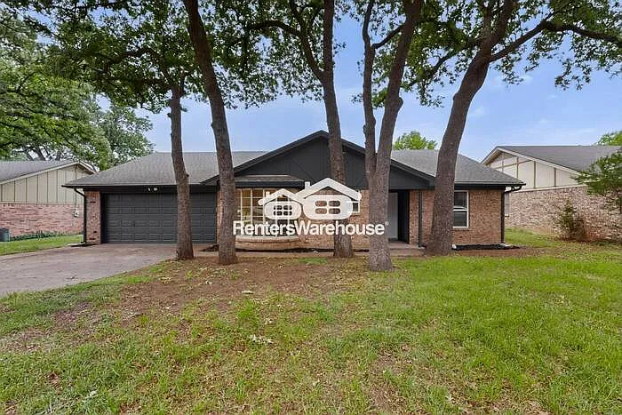 733 Ridgewood Cir — Photo 4